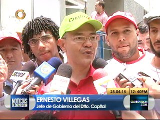 Villegas inaugura mural en San Bernardino