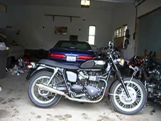 Triumph Bonneville Start Up
