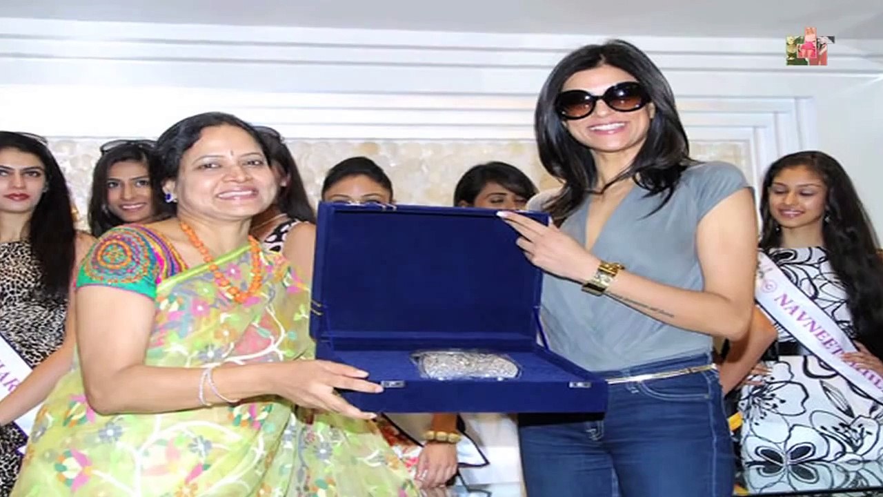 Sushmita Sen Reveals Her Bra