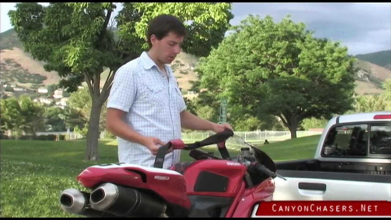 How to Load and Tie Down a Motorcycle in a Truck or a Trailer