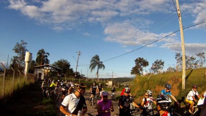 Mtb, 36 bikers, 24 km, Trilhas rurais em Taubaté, Marcelo Ambrogi, amigos, Taubaté, SP, Brasil, 25 de abril de 2015, (27)