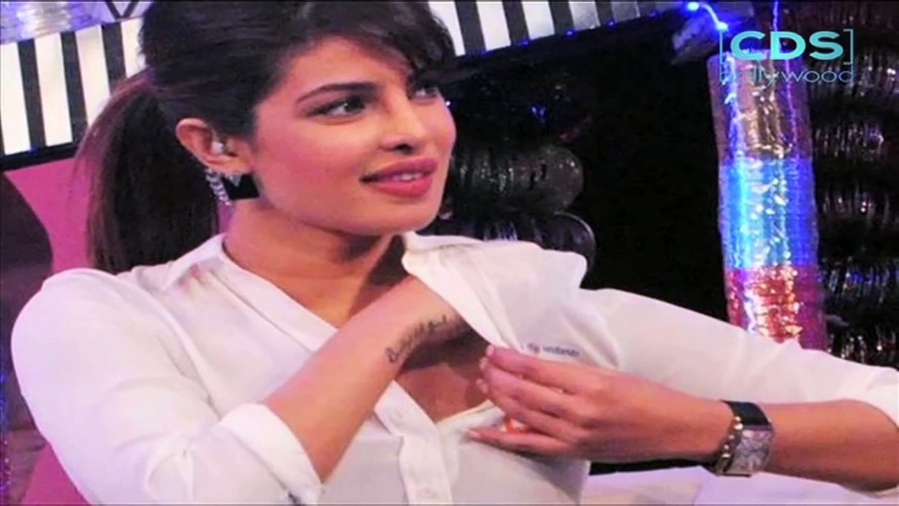 Priyanka Chopra Adjusting Her Bra In Public
