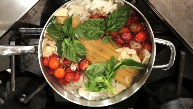 Martha Stewart's Famous One Pot Pasta Recipe - Martha Stewart