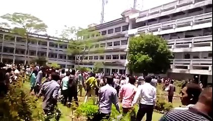 People scared earthquake time Nepal 25 April 2015
