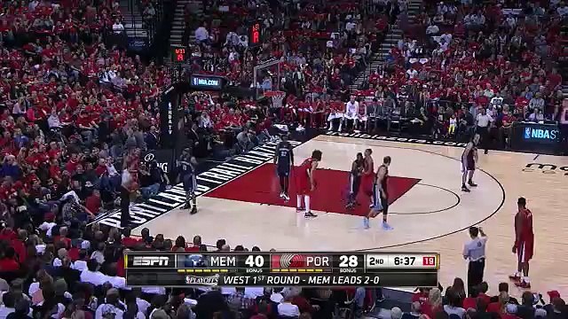 Damian Lilliard Dunk _ Grizzlies vs Blazers _ Game 3 _ April 25, 2015 _ NBA Playoffs
