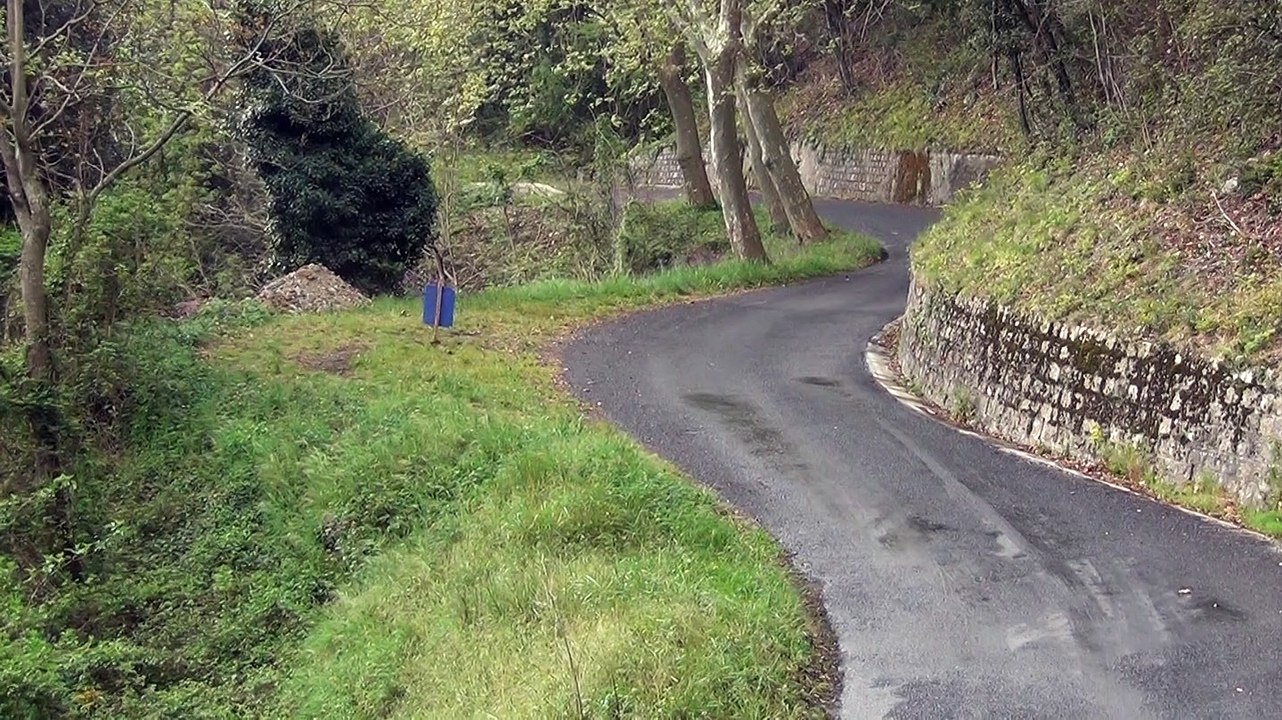 sortie de route d une porsche vallespir 2015