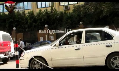 سائق تاكسى ينفجرفهمونا عشان نعرف نعيش