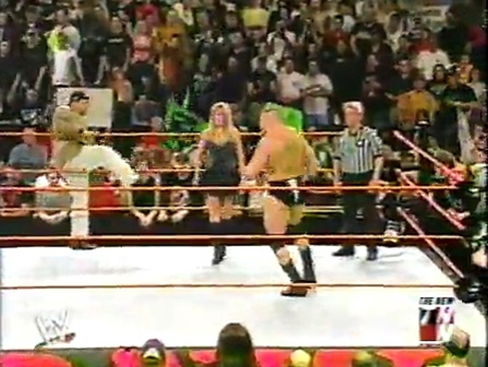 Brock Lesnar vs Bubba Ray Dudley (Raw 05.27.2002)