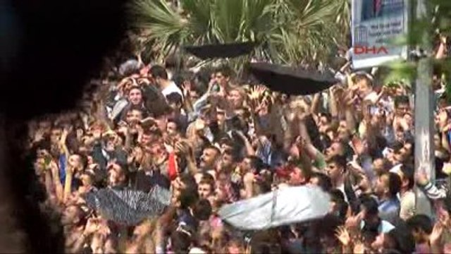 Manisa Mesir Macunu Saçımı Sırasında İzdiham-2