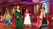 Dilli Wali Girlfriend Mehandi Dance By Cute Girls