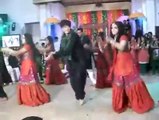 Na Dekhi Asi Koi Desi Girl Mehndi dance Group Dance By Friends