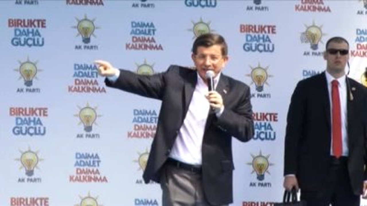 Davutoğlu - Şah Fırat Şehidinin Ailesi