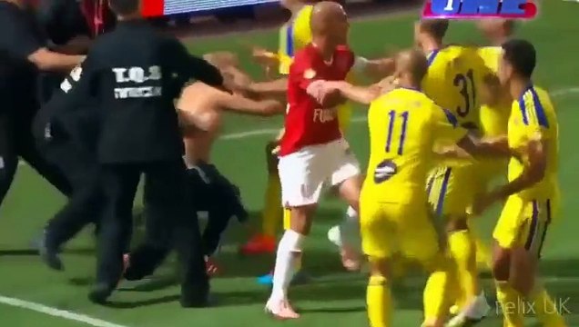 Funny football Moment ►Football Crazy Fans on Pitch