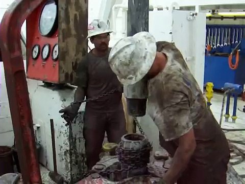 trippin in throwing chain OilField Drilling Rig