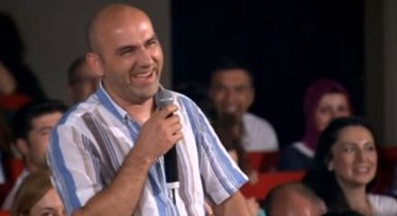Gülüşüyle Fenomen Olan Adam Yurt Dışında Haber Oldu