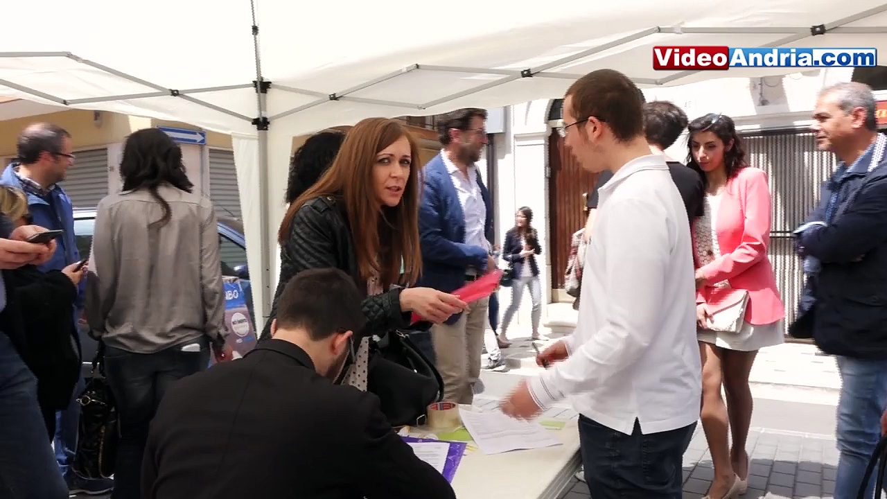 Video Raccolta firme per la lista del Movimento 5 Stelle Andria, ecco dove si firma