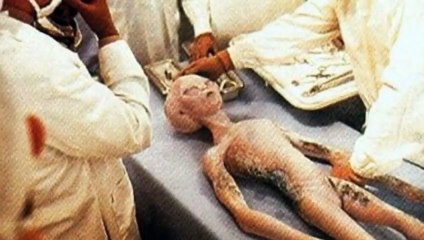 WORLDS SCARIEST ALIEN AND UFO PHOTOS-1