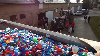 chargement des bouchons d'amour (2)