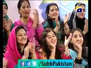 Dr. Aamir Liaquat trolls PTI, calls fans ‘Twitter Terrorists’