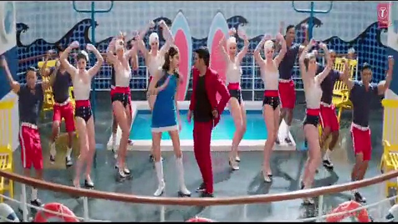 Dil Dhadakne Do Title Song HD VIDEO