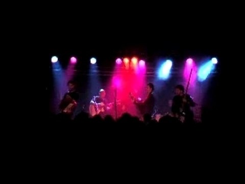 Petites Bourrettes Sous Chapiteau