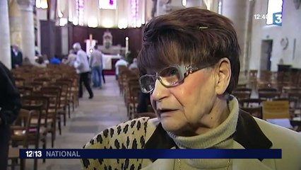 Les fidèles se recueillent à Villejuif