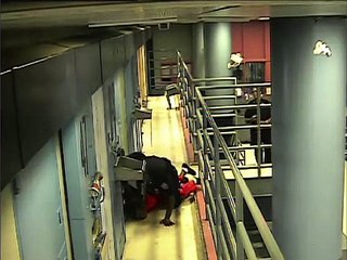 Avoir 16 ans dans la prison de Rikers Island