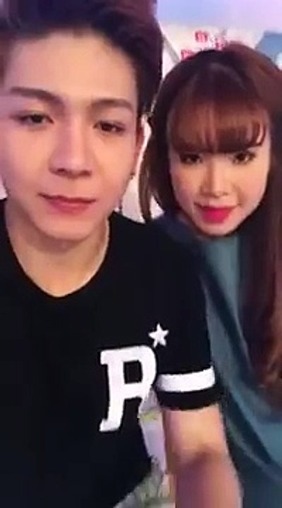 Khởi My & Kelvin Khánh tặng quà 8/3 nè dễ thương quá :))