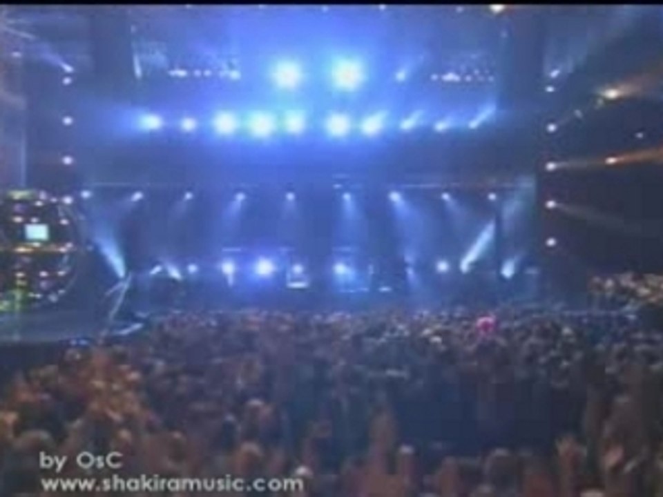 Shakira_Aerosmith 2002 Dude(MTV)