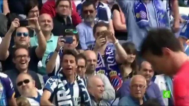 Cris de singe à l'encontre de Neymar ( Celta Vigo - Barcelone )