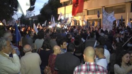 Mustafa Akıncı, İnönü Meydanı'nda Halka Seslendi