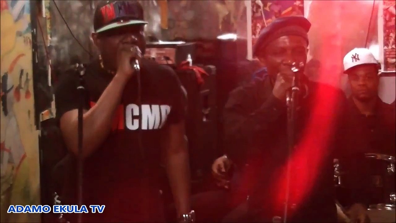 ADAMO EKULA ET MALAGE CHANTENT "OBI" DE MANUAKU WAKU (VENDREDI 24/04/2015