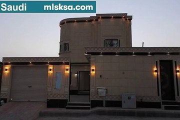 فيلا درج صالة للبيع بشمال الرياض