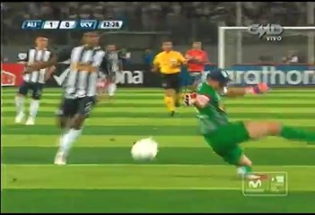 Alianza Lima: George Forsyth quiso ser Manuel Neuer (VIDEO)