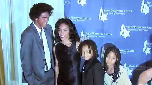 Jada Pinkett Smith and Will Smith with Will and Jaden - Interview - Rumor - Gossip ?