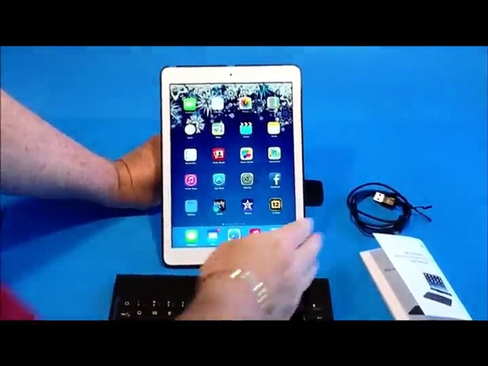 Aerb Wireless Bluetooth Folio Laptop Style Keybook Removable Detachable Keyboard Case