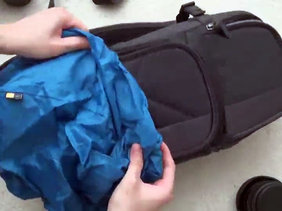 Case Logic CPL-107GY Camera Sling for DSLR - Slim, clean design...