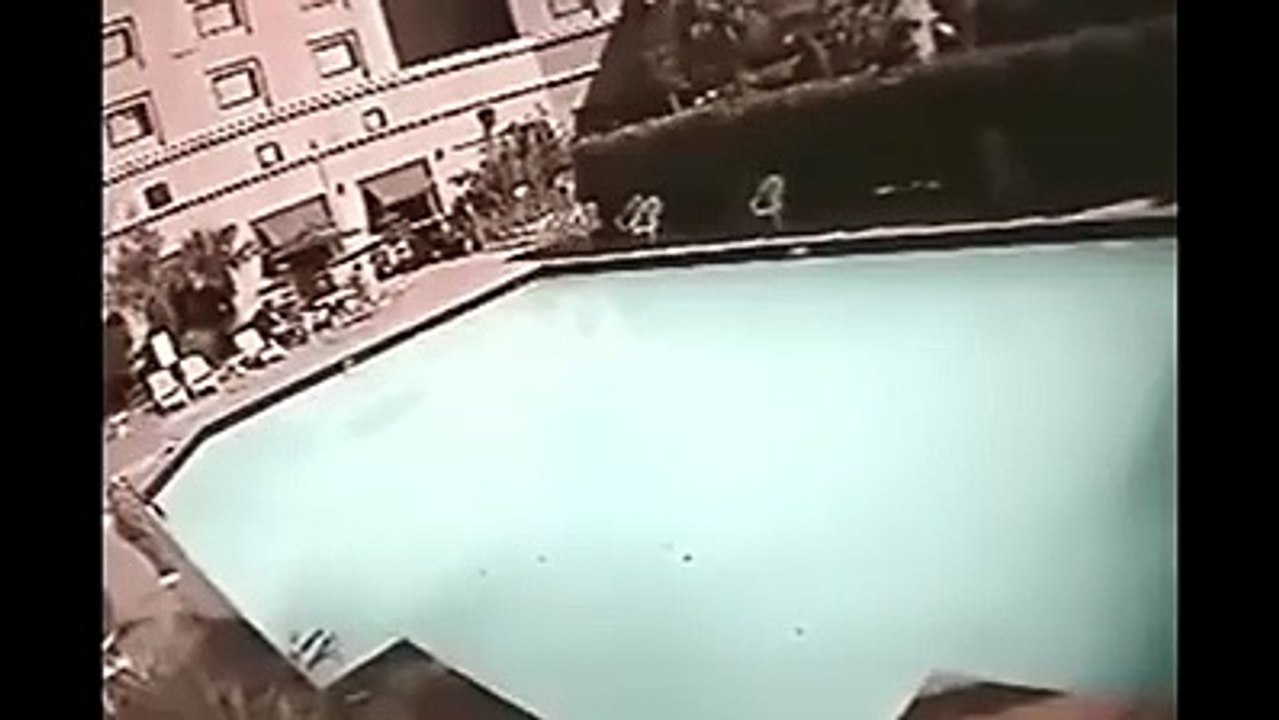 TSUNAMI SWIMMING POOL