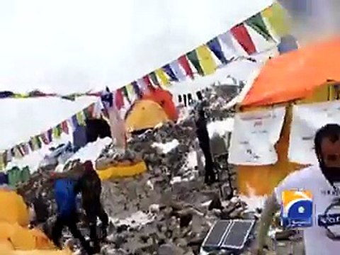 Mount Everest- 22 climbers died after Nepal earthquake-27 Apr 2015_low