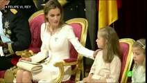 Numerosos gestos de la reina Letizia con don Felipe y sus hijas