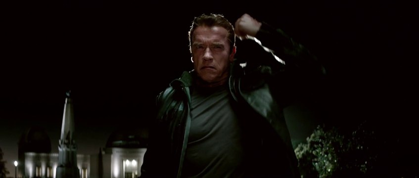 Terminator: Genisys Trailer : Battle Between Schwarzenegger's Old And Young!