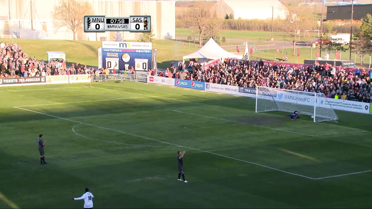 Coup Franc de 60 mètres !