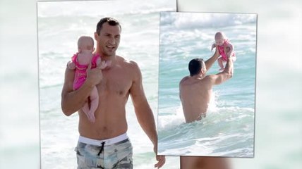 Wladimir Klitschko emmène sa fille Kaya à la plage