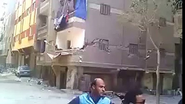 Exclusive CCTV Footage Of Earthquake In Nepal - It's Really Scary (1)