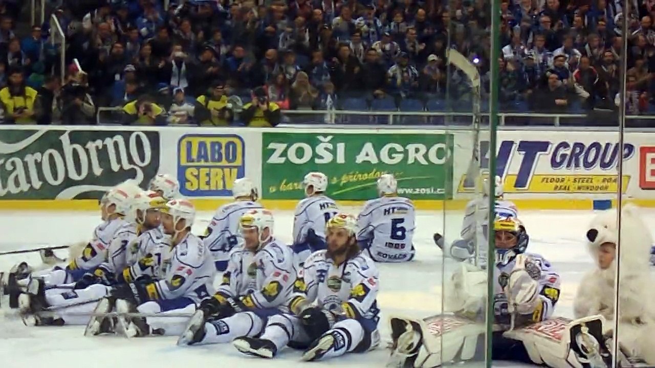 KOMETA-ZLÍN 5:0  - 7.ROZHODUJÍCÍ ZÁPAS ČTVRTFINÁLOVÉ SÉRIE PLAYOFF 2015