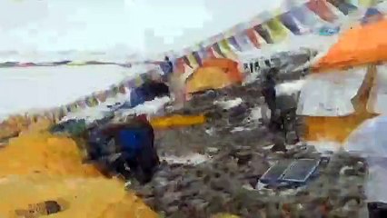 30 kişinin öldüğü çığ kamerada