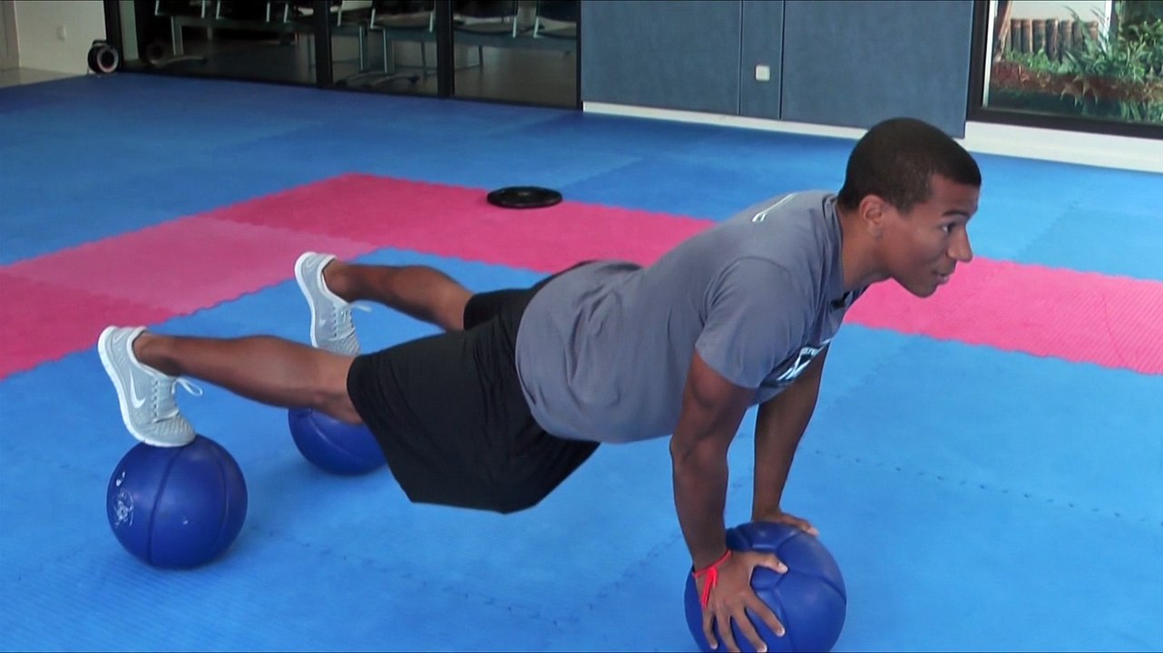 Abdos gainage avec matériel - niveau confirmé