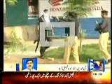 Breaking News Faisalabad Police firing on Protesters a kid injured 16 August 2011
