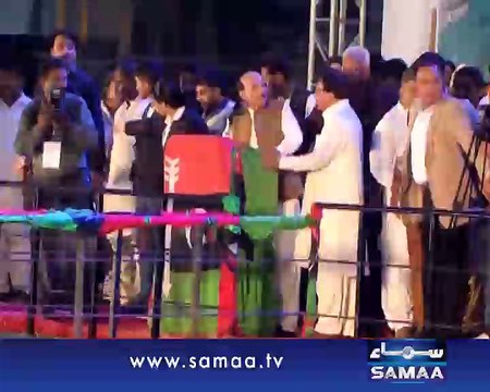 CM Sindh Qaim Ali Shah's Classical Bezati - He Couldn't Complete His Speech Because Of Asif Zardari's Arrival