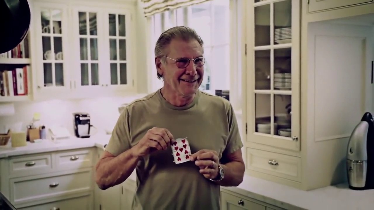 David Blaine fait un tour de magie à Harrison Ford